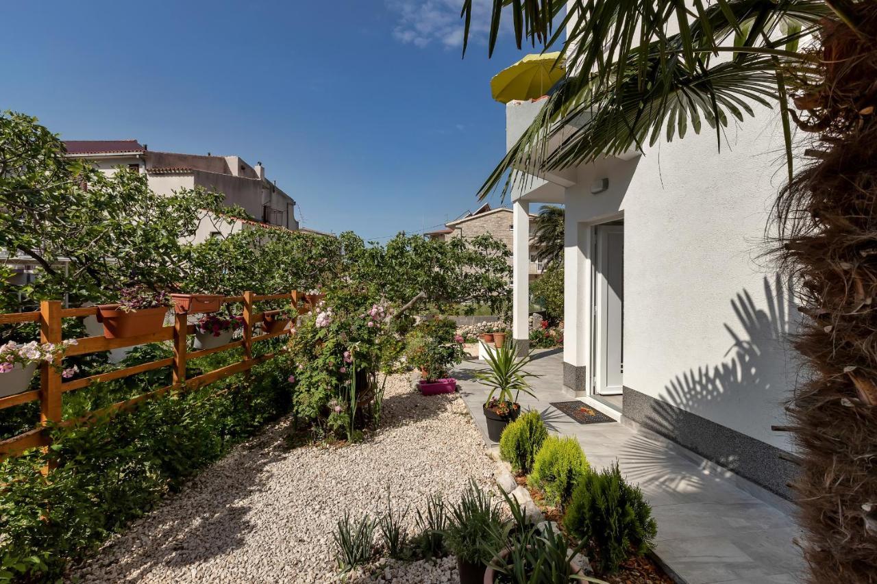 Apartamento Kuca Za Odmor Lemon Tree Makarska Exterior foto